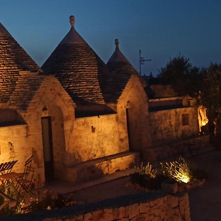Trulli Don Pietro Guest House กัสเตลลานา กรอตเต ภายนอก รูปภาพ