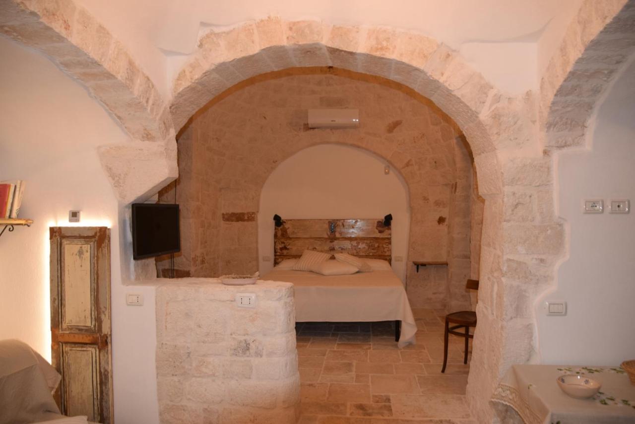 Trulli Don Pietro Guest House กัสเตลลานา กรอตเต ภายนอก รูปภาพ