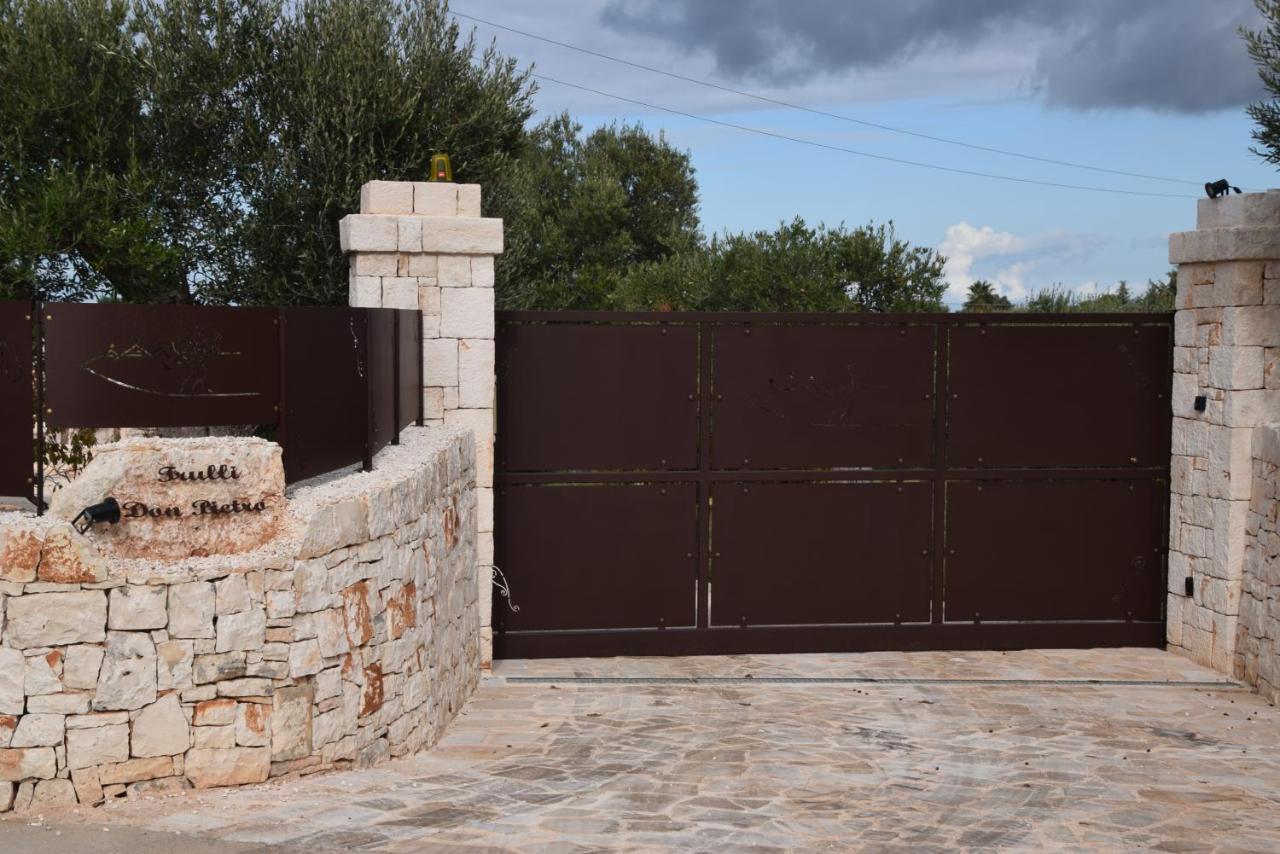 Trulli Don Pietro Guest House กัสเตลลานา กรอตเต ภายนอก รูปภาพ