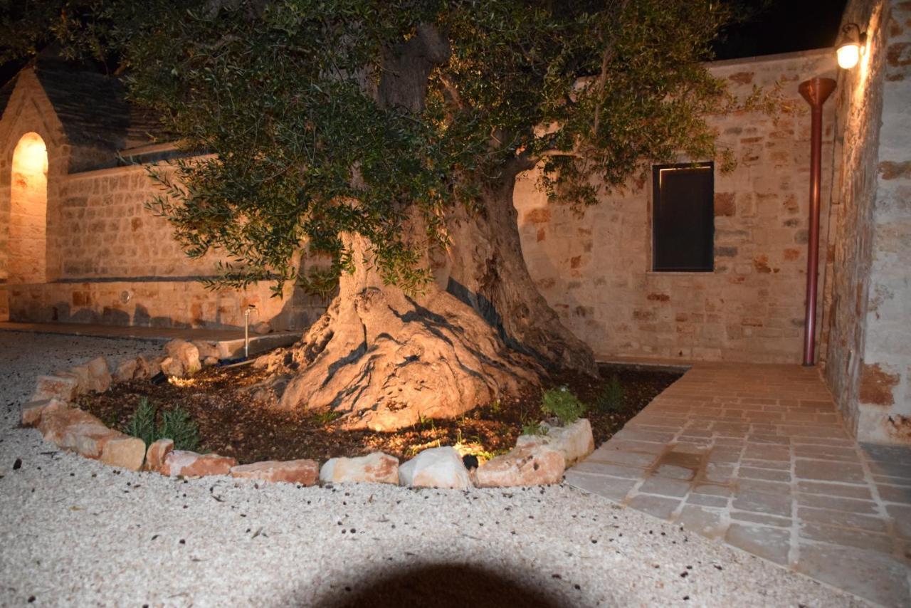 Trulli Don Pietro Guest House กัสเตลลานา กรอตเต ภายนอก รูปภาพ