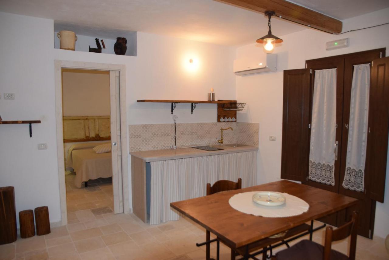 Trulli Don Pietro Guest House กัสเตลลานา กรอตเต ภายนอก รูปภาพ