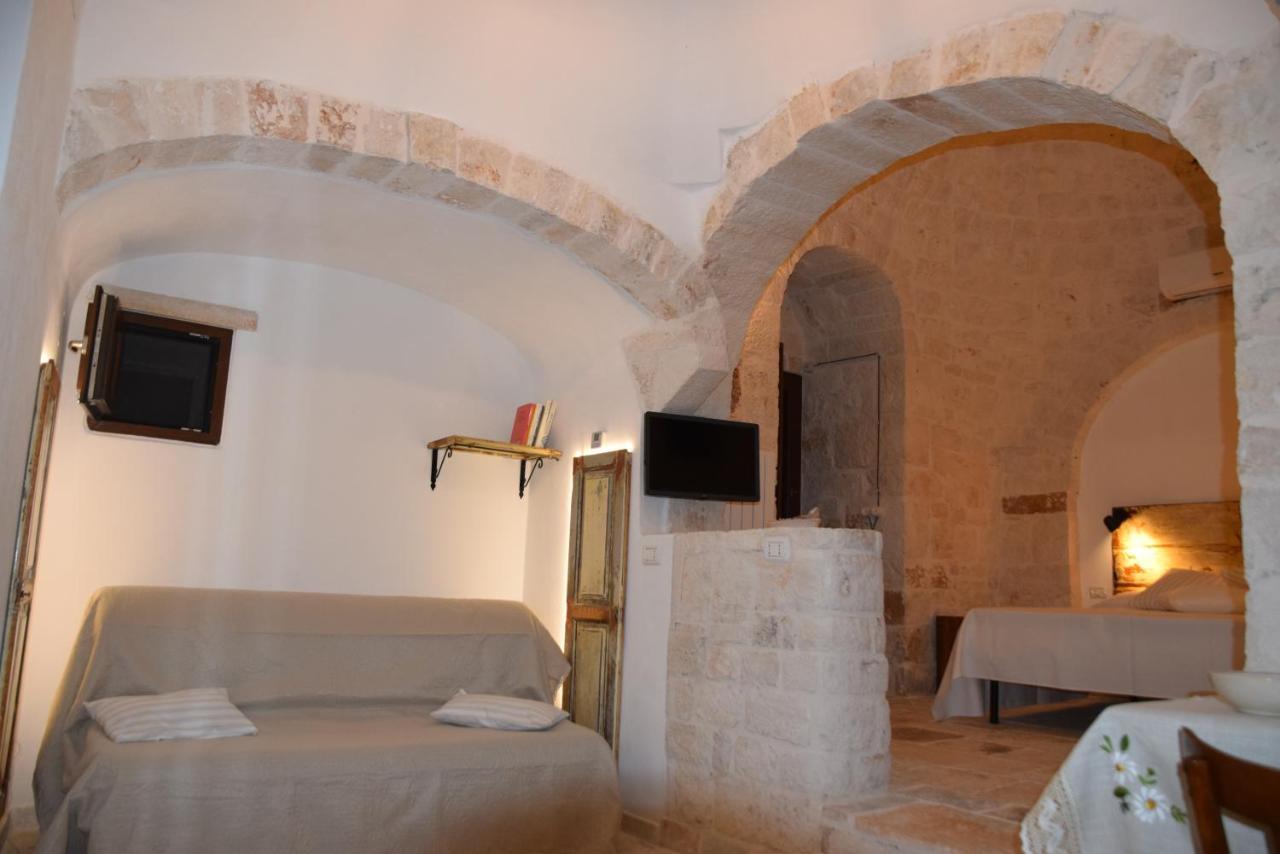 Trulli Don Pietro Guest House กัสเตลลานา กรอตเต ภายนอก รูปภาพ